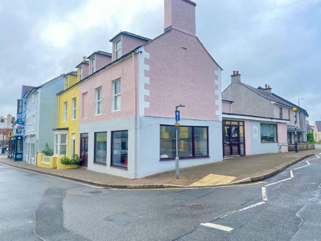 10 bedroom apartment for sale
