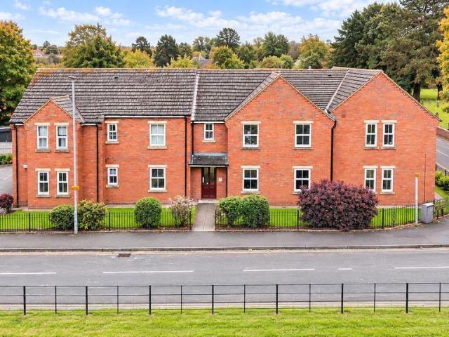 10 bedroom apartment for sale