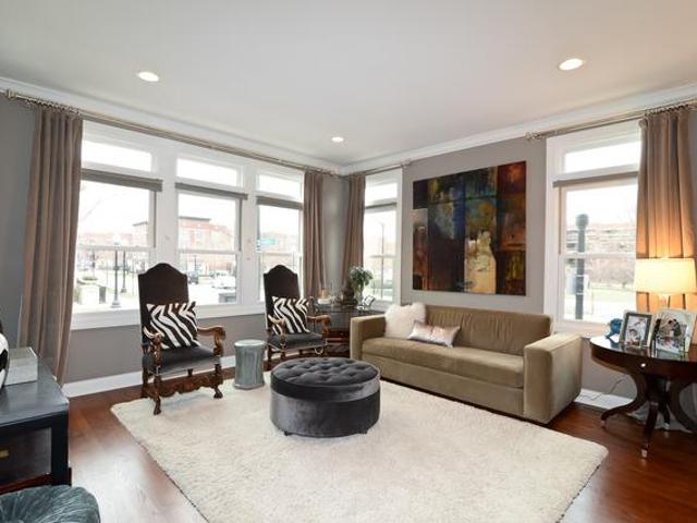 10 bedroom, Chicago IL 60607 105058481