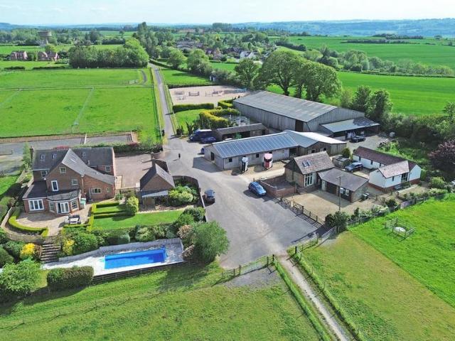 10 bedroom country house for sale