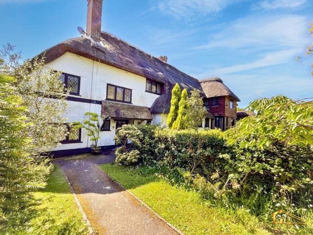 10 bedroom detached house for sale
