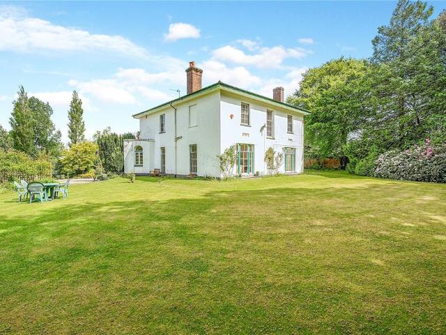 10 bedroom detached house for sale