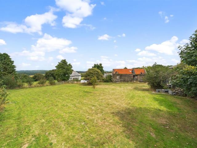 10 bedroom detached house for sale