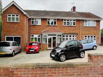 10 bedroom detached house for sale