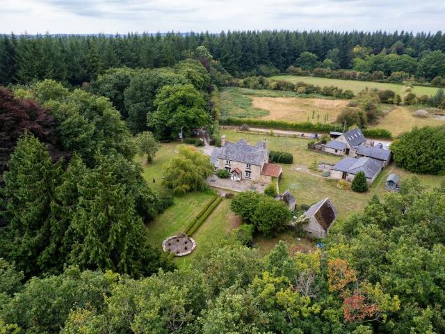 10 bedroom detached house for sale