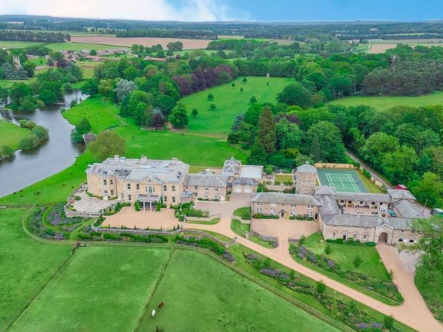 10 bedroom detached house for sale