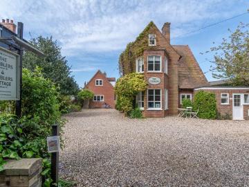 North Norfolk, East of England - Garden