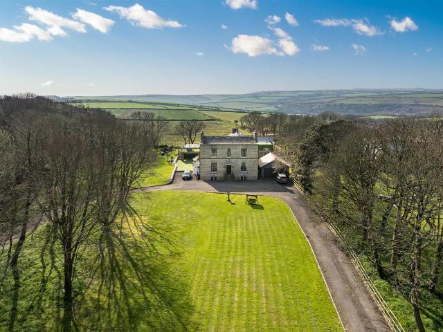 10 bedroom detached house for sale