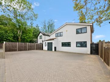 10 bedroom detached house for sale