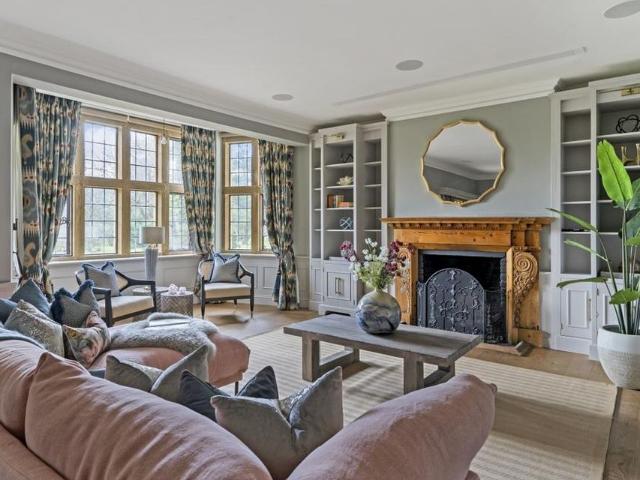 10 bedroom detached house to rent