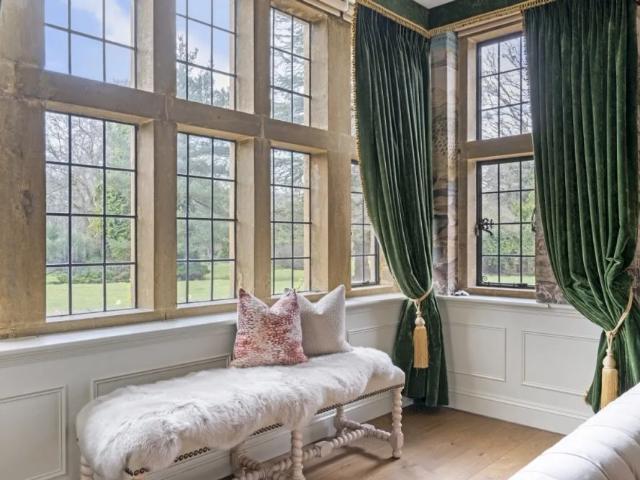 10 bedroom detached house to rent
