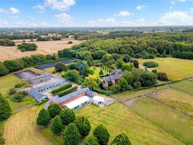 10 bedroom detached house for sale