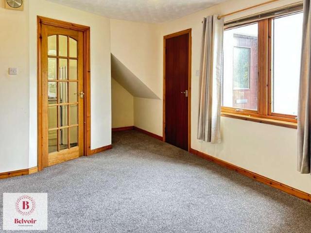 10 Bedroom Flat
