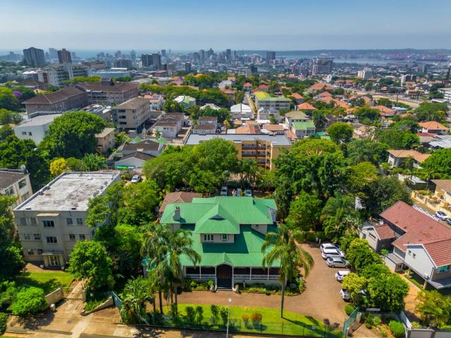 10 Bedroom House For Sale in Musgrave