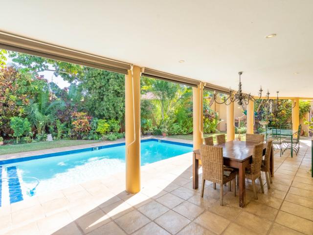 10 Bedroom House For Sale in Durban North