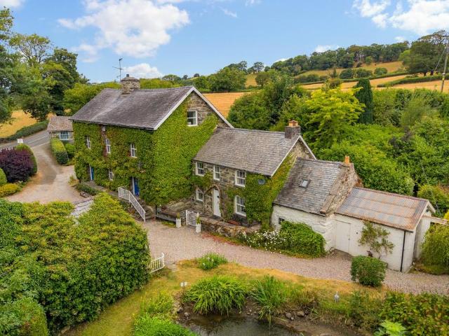 10 bedroom house for sale