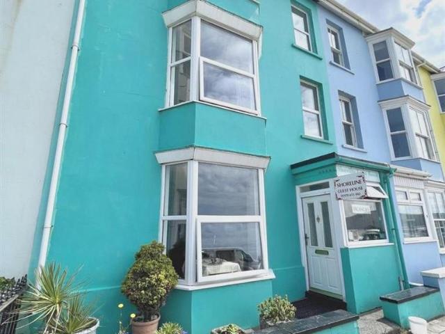 10 bedroom house for sale