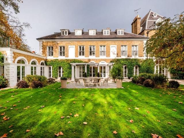 10 bedroom house for sale