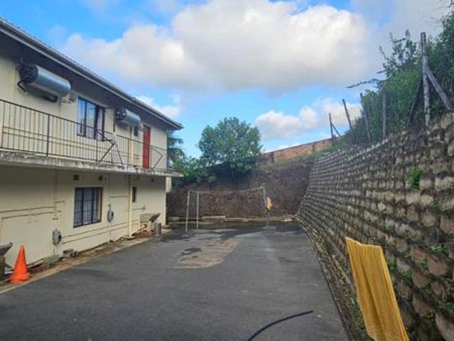 10 Bedroom House in Lotusville