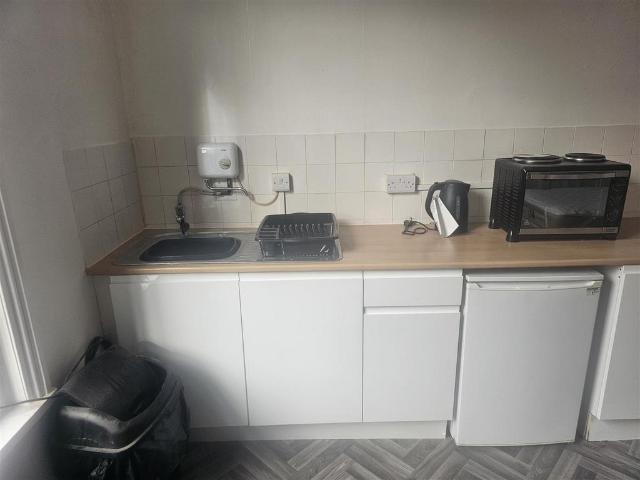 10 bedroom house to rent