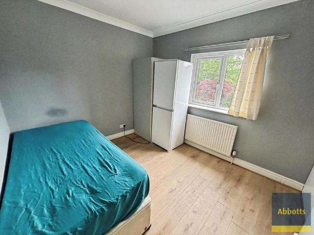 10 bedroom house to rent