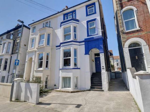 10 Bedroom House