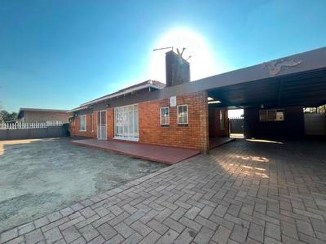 10 bedroom investment property on th.