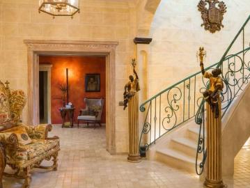 10 bedroom luxury mansion for rent in Mijas Costa, Andalusia