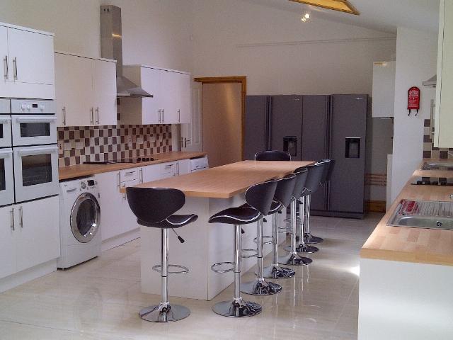 10 bedroom property to let in 115 TIVERTON ROAD £1,150 pw