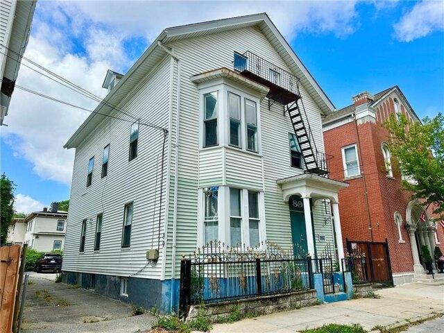 10 bedroom, Providence RI 02903 105680891