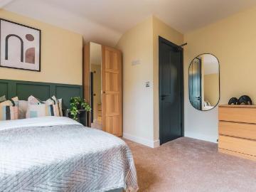 10 bedroom semi detached house to rent