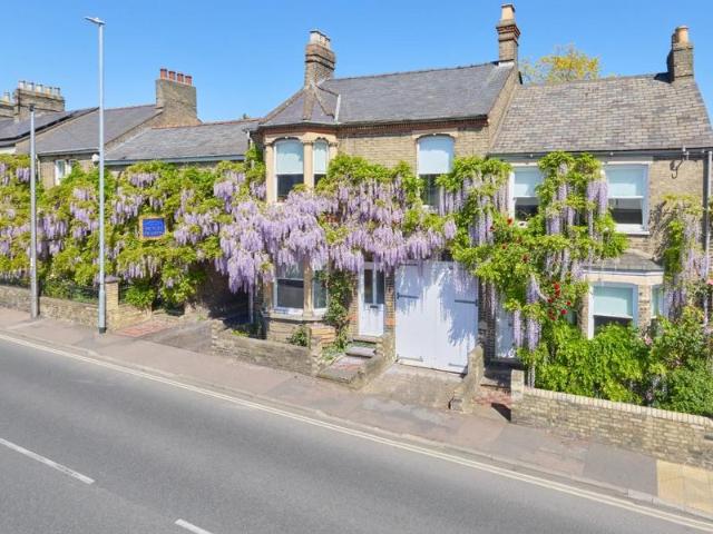 10 bedroom terraced house for sale