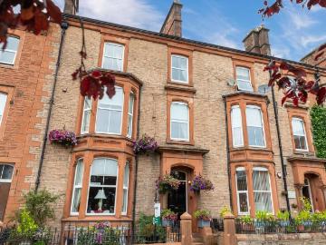10 bedroom terraced house for sale