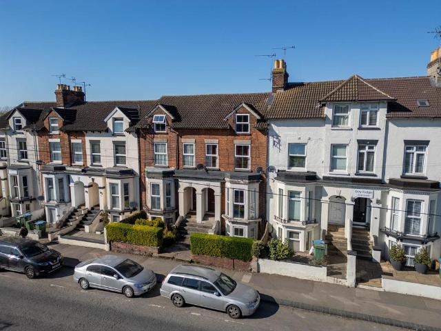 10 bedroom terraced house for sale