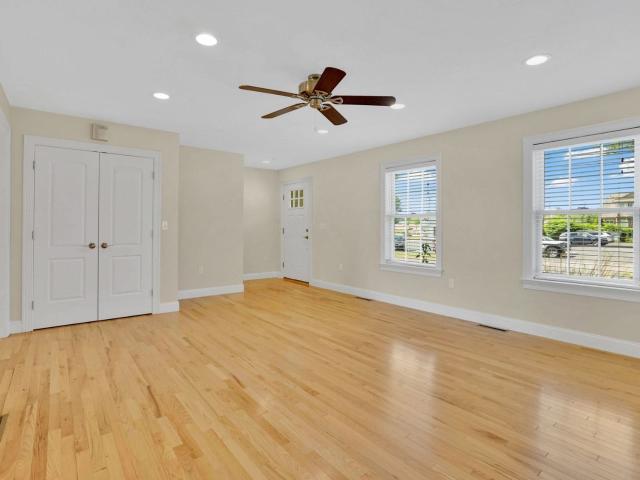 10 Begley St, Agawam, US, MA