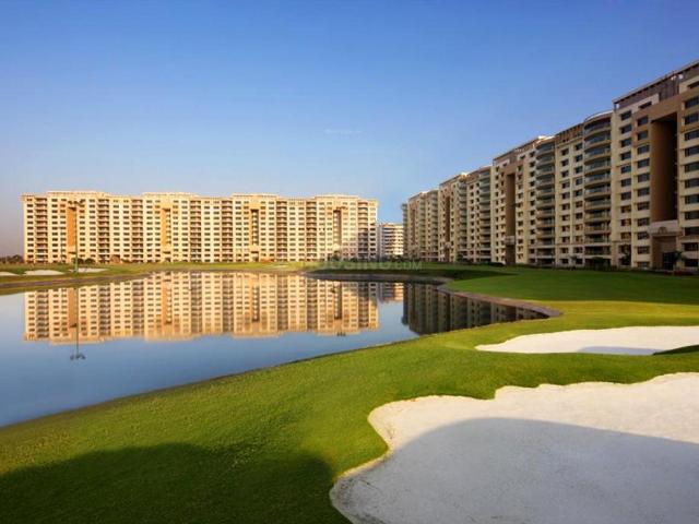 10 BHK Apartment in DLF Phase 3 for resale Gurgaon. The reference number is 21008406