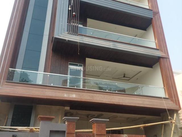 10 BHK Independent House in Gomti Nagar for rent Lucknow. The reference number is 15759249