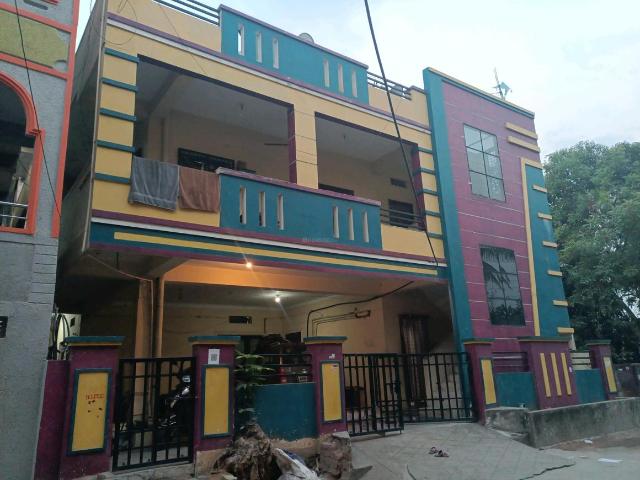10 BHK Independent House in Moosapet for resale Hyderabad. The reference number is 19713997