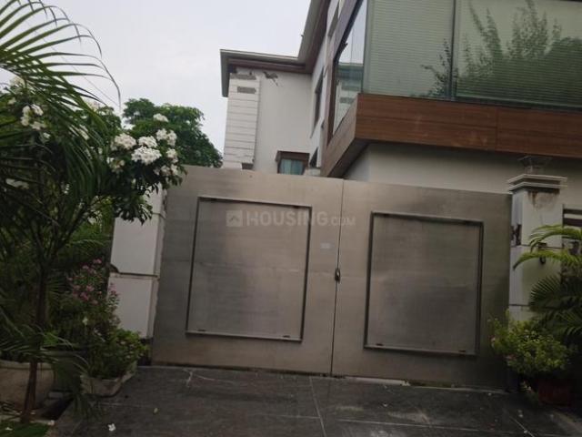 10 BHK Independent House in Sector 93 for resale Noida. The reference number is 20951259