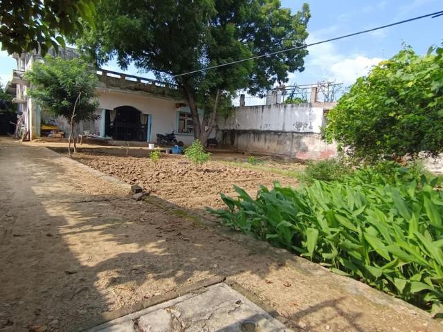 10 BHK Independent House in Sigma 2 for resale Greater Noida. The reference number is 21109089