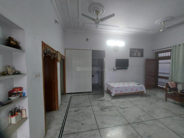 10 BHK Independent House in Talwandi for rent Kota. The reference number is 20588258