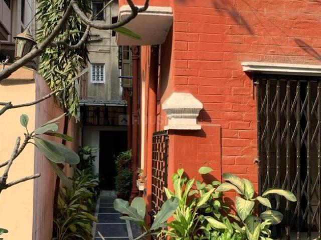 10 BHK Villa in Kalighat for resale Kolkata. The reference number is 21074085