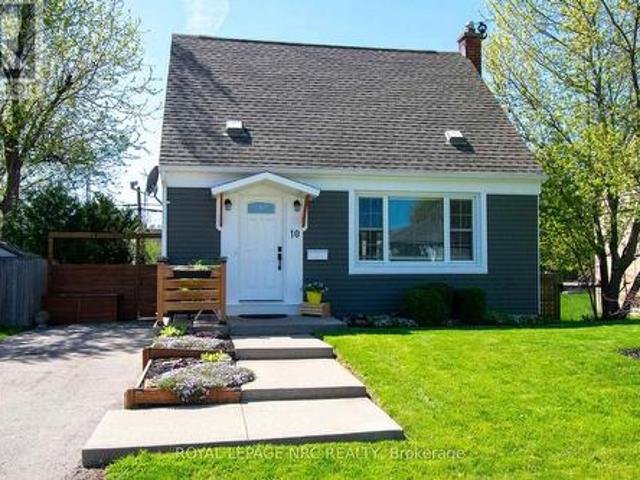 10 Blain Place N, St. Catharines E. Chester, ON, L2P 2R5 house for sale | Listing ID X13056 | Royal LePage