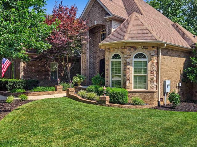 10 Bluff View Drive SE