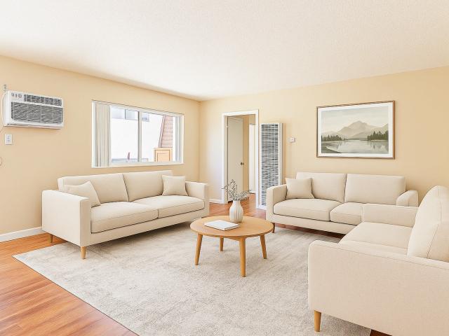 10 BR, 1 BA Apartment 8380 Northgate Avenue Unit 016, Canoga Park, CA 91304