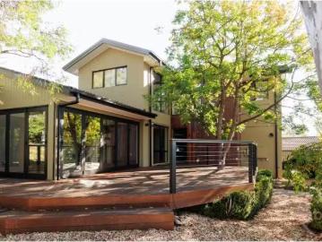 10 Bryant Place, Weston House for rent Listed by Jamye Dudok.
