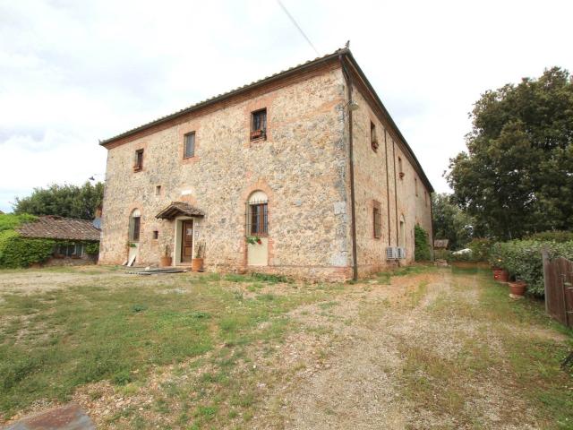 10 Camere Fattoria Toscana in Vendita A6292taa 800m² Monteriggioni
