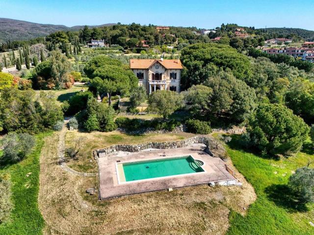 10 Camere Villa Toscana Vendita A3165rva 542m² Riparbella