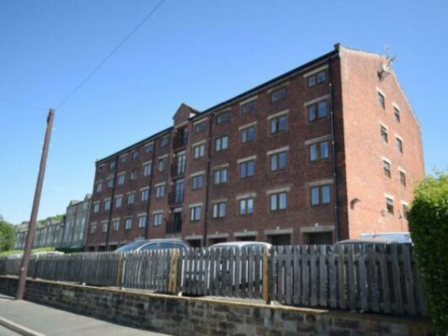 10 Canal Road, Keighley BD20, 2 bed flat to rent, £825 pcm | PrimeLocation