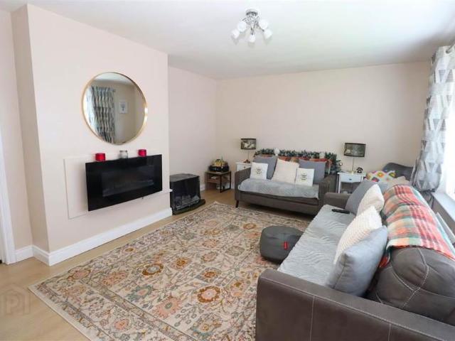10 Cairnmore Avenue, Laurel Hill Road, Lisburn, BT28 2DW